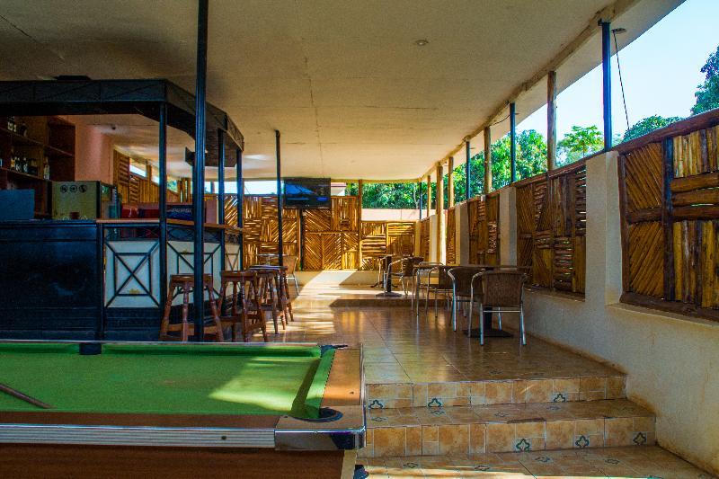 Jinja Safari Hotel Exterior foto
